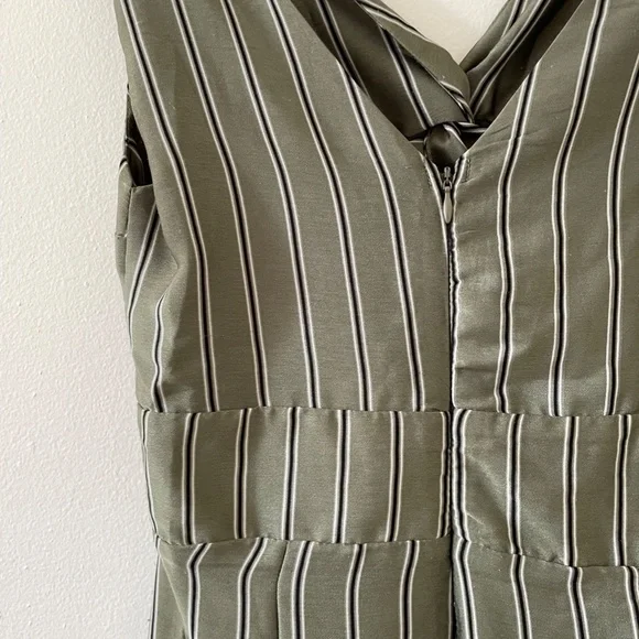 4SI3NNA Striped Green Jumpsuit with a Center Cutout - Picture 8 of 14